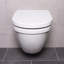 Lade das Bild in den Galerie-Viewer, Bullseat 3